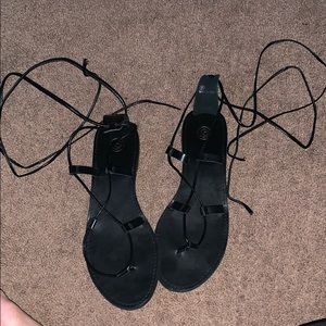 urban outfitter strappy laces sandals (NEW)